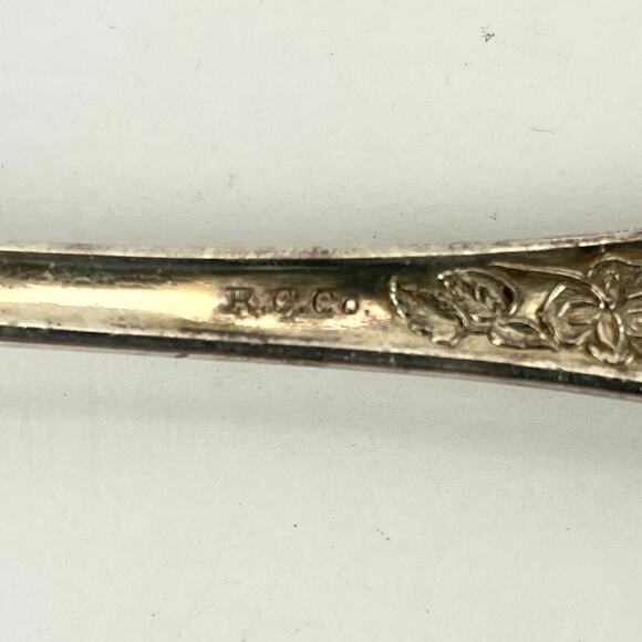 RC Co. Antique Serving Fork Reprouse Rose Pattern - Picture 6 of 6